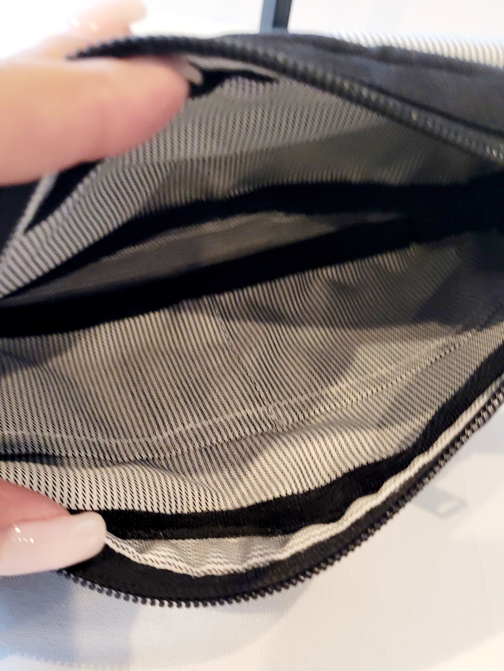 Carhartt Black Crossbody Shoulder Bag - Picture 6 of 7